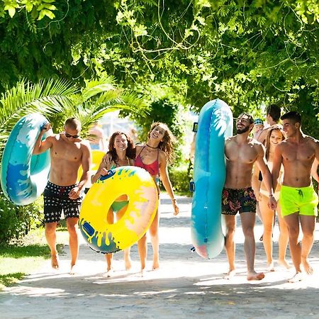 Aqua Nevis Hotel & Aqua Park Солнечный берег Экстерьер фото