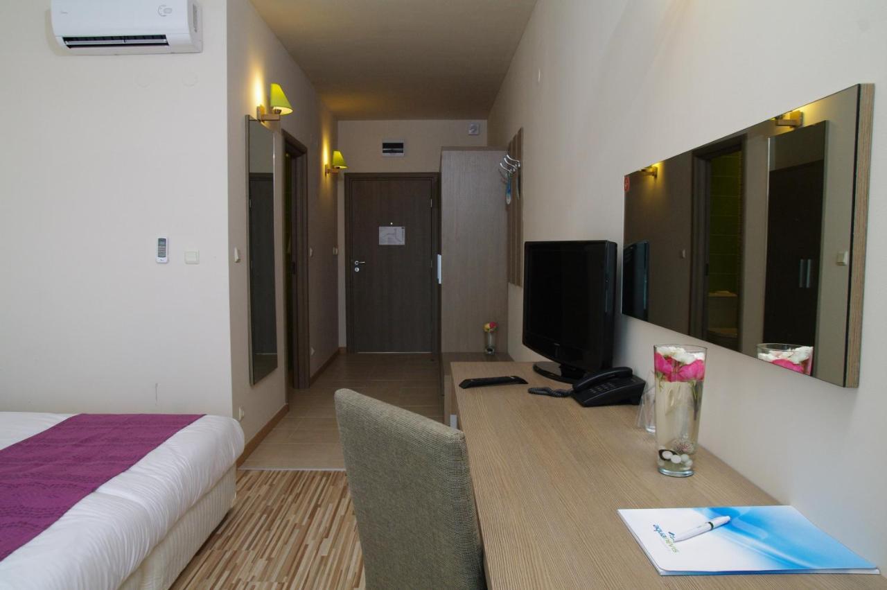 Aqua Nevis Hotel & Aqua Park Солнечный берег Экстерьер фото